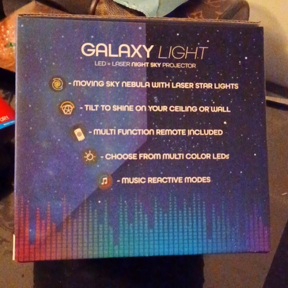 NIB Night sky Projector - Picture 5 of 13